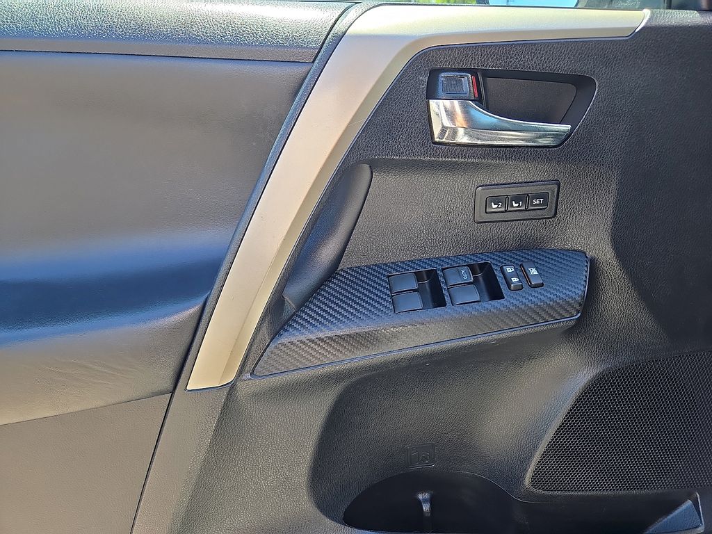 2014 Toyota RAV4