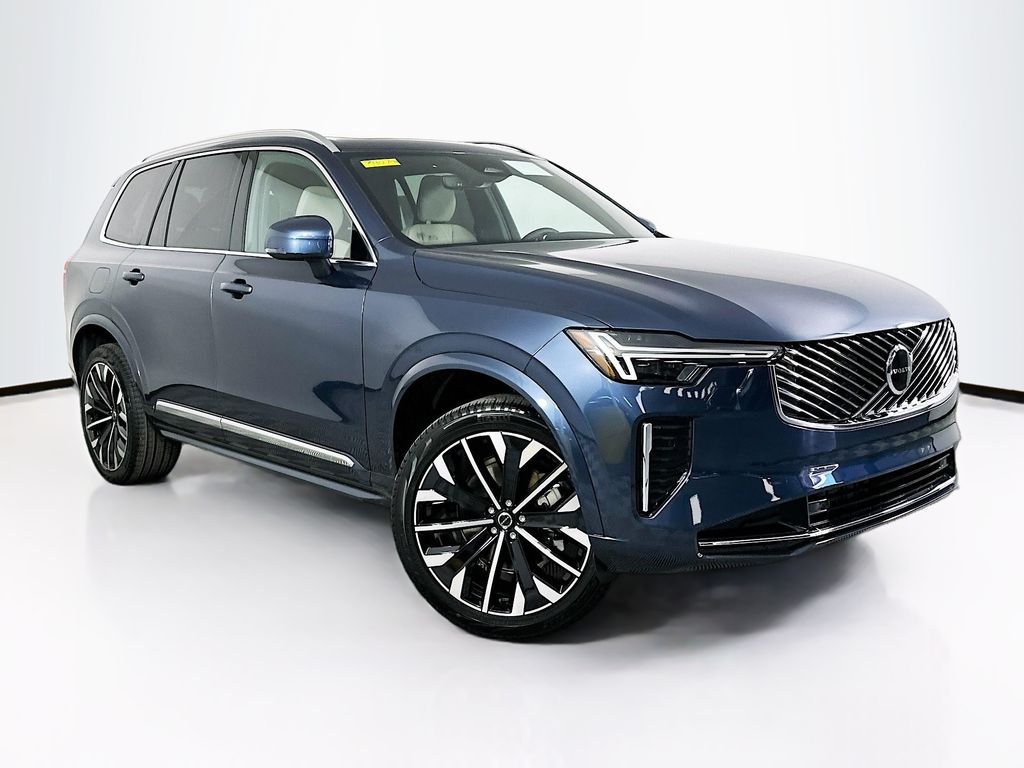 2026 Volvo XC90 B6 Core