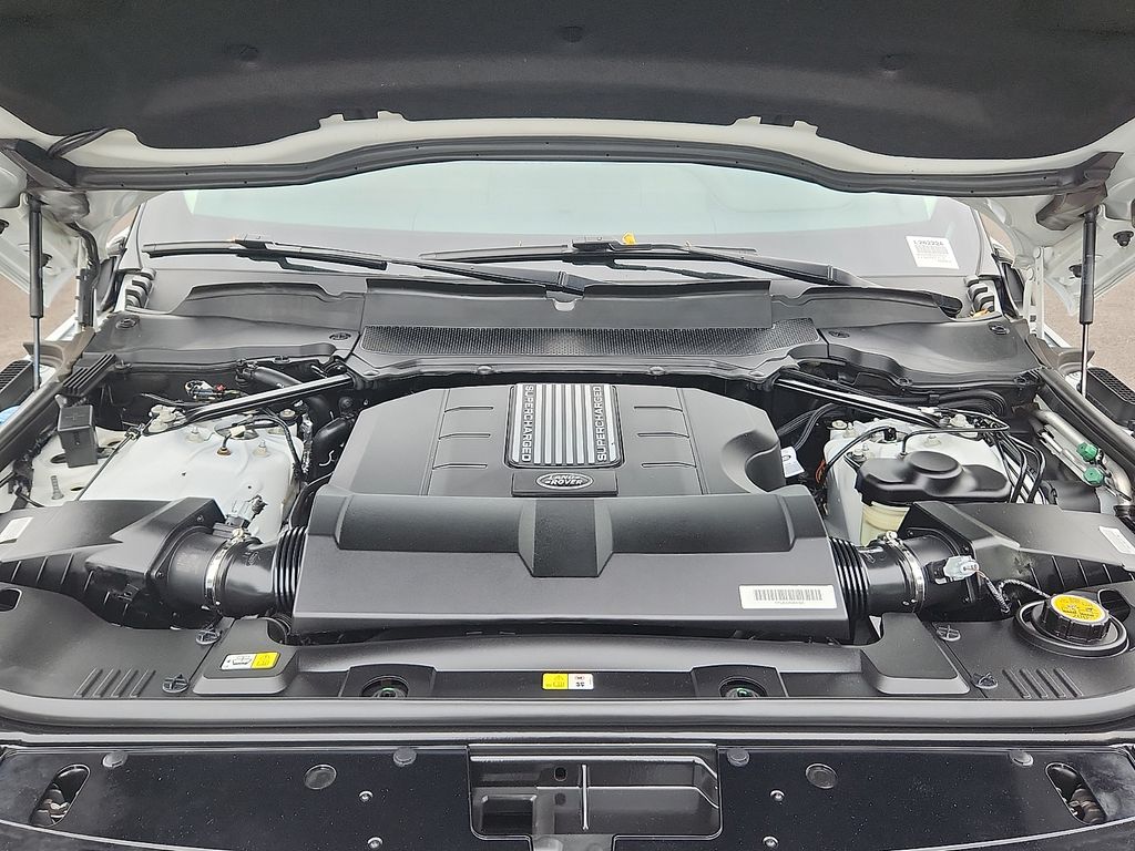 Thumbnail: 2020 Land Rover Range Rover - 28