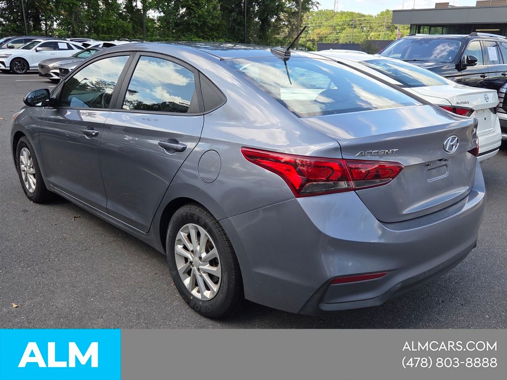 Used 2018 Gray Hyundai SEL image 4