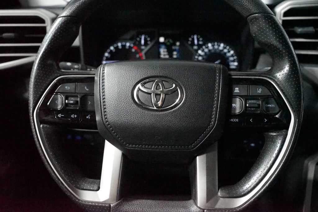 Thumbnail: 2022 Toyota Tundra - 14