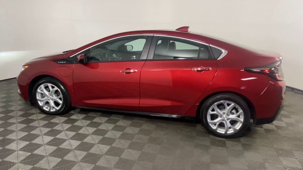 2019 Chevrolet Volt Premier 6