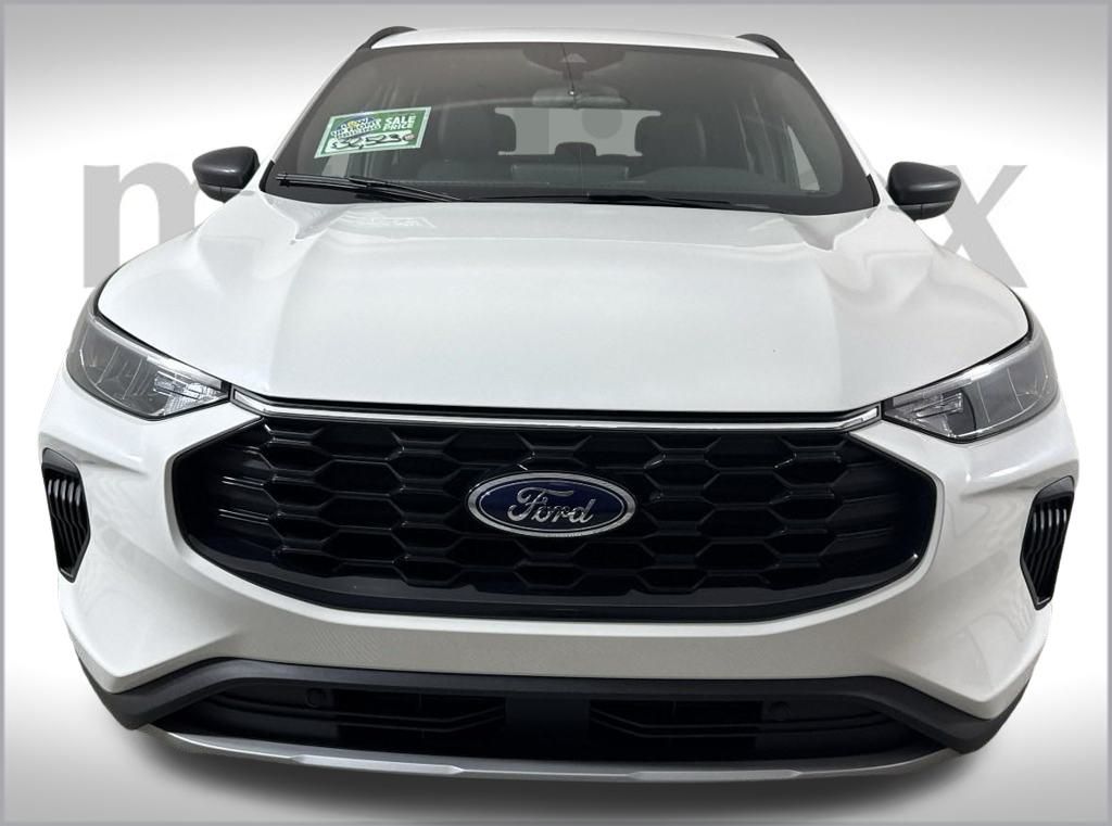 2025 Ford Escape ST-Line photo 10