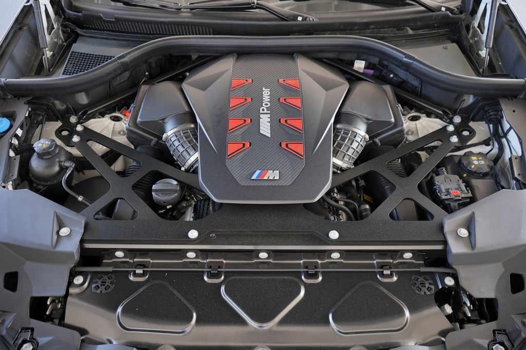 2025 BMW X5 M Competition 22
