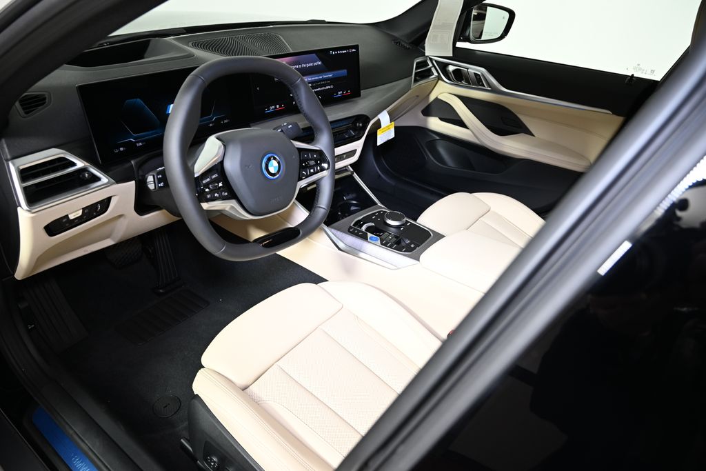 2025 BMW i4 xDrive40 15