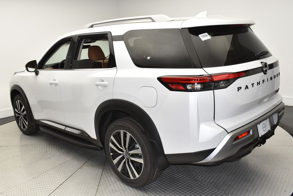 Thumbnail: 2025 Nissan Pathfinder - 7