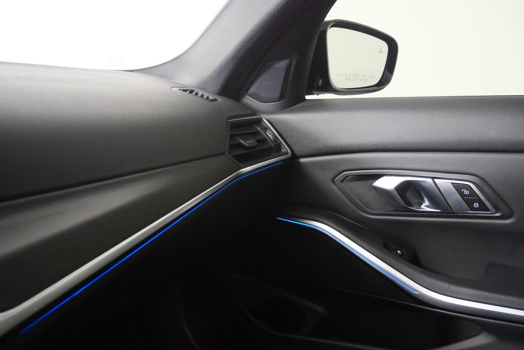 Thumbnail: 2023 BMW 3 Series - 28