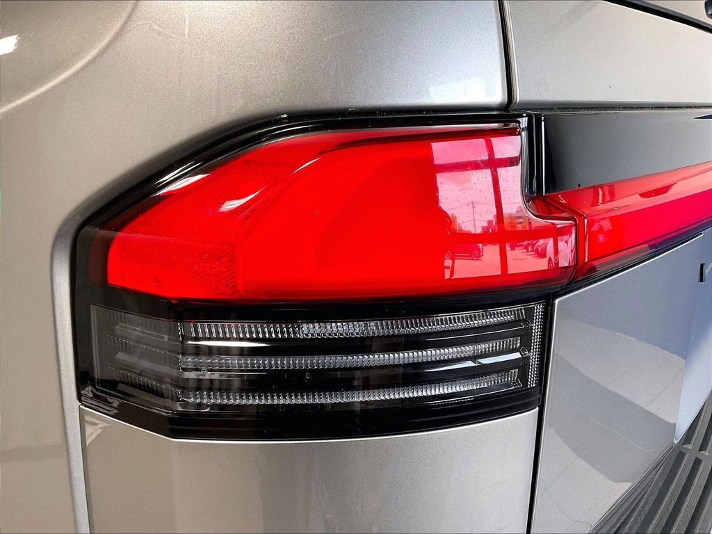 2024 Lexus GX — photo 35
