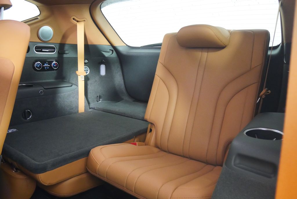 Thumbnail: 2025 Genesis GV80 - 16