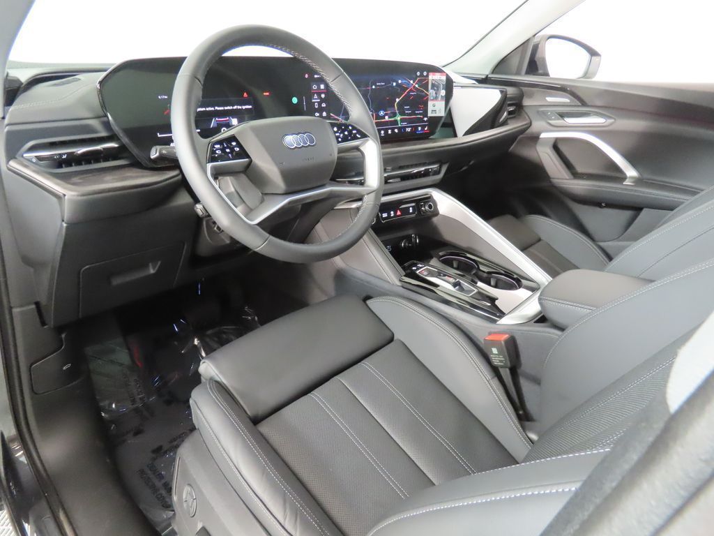 Thumbnail: 2025 Audi Q5 - 25