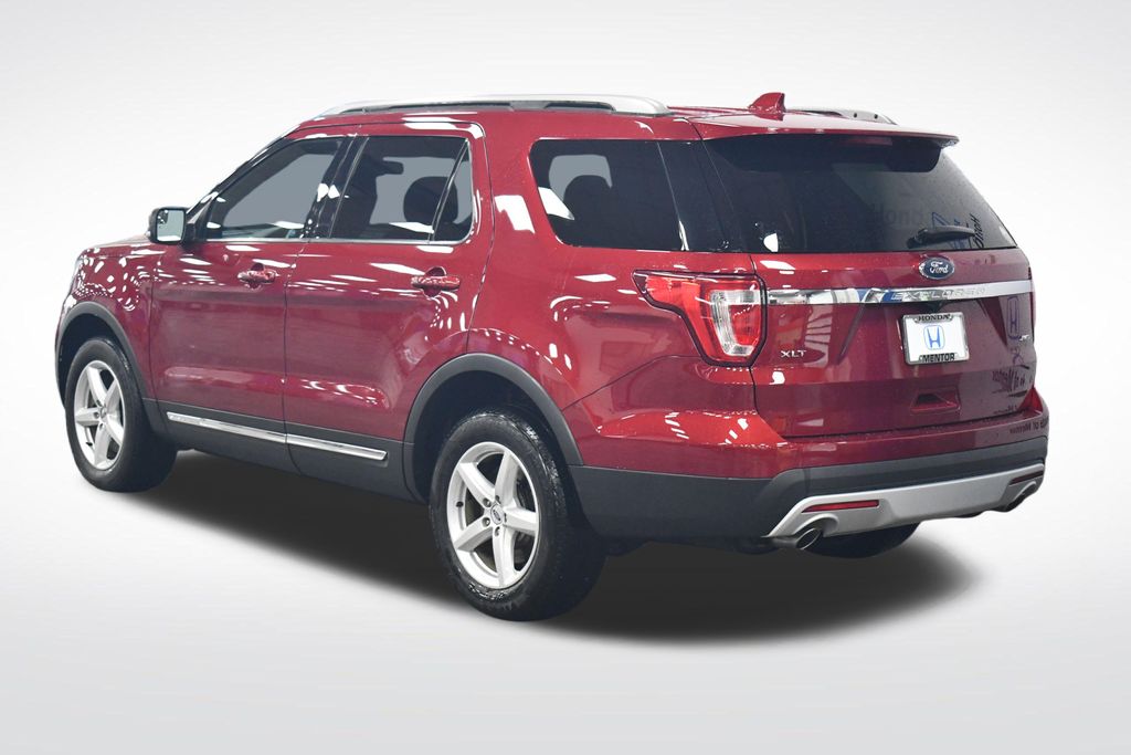 Thumbnail: 2016 Ford Explorer - 5