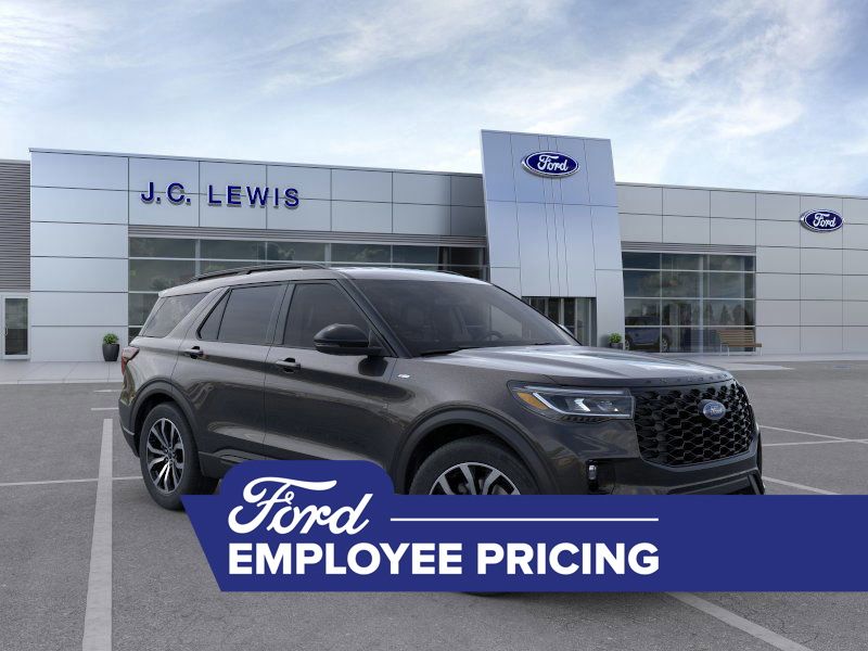 2025 Ford Explorer ST-Line