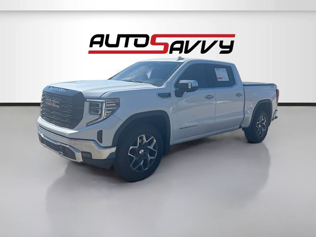 Used 2023 White GMC SLT image 3