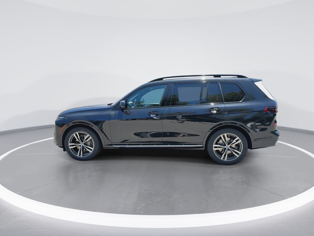 Thumbnail: 2027 BMW X7 - 5
