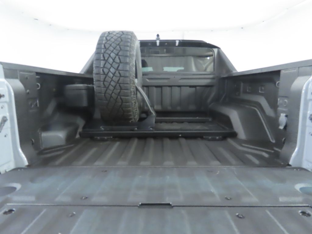 Thumbnail: 2025 GMC Hummer EV - 28