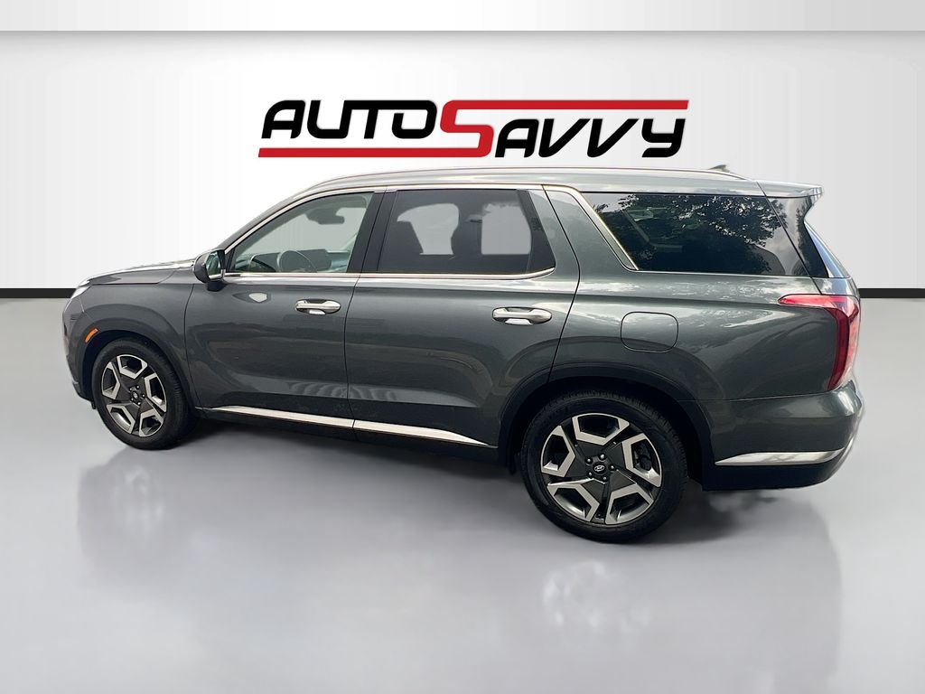 Used 2023 Gray Hyundai Limited image 4