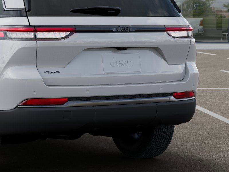 New 2026 White Jeep Altitude image 13