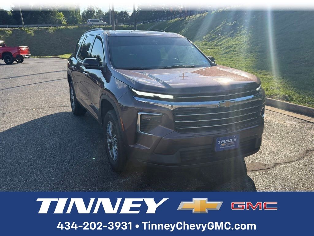 Stardust Metallic 2024 Chevrolet Traverse SUV / Crossover Four-Wheel Drive 8-Speed Automatic
