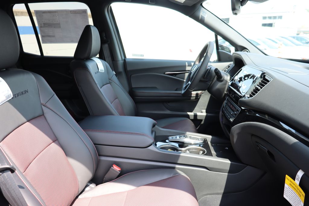 2025 Honda Ridgeline Black Edition 20