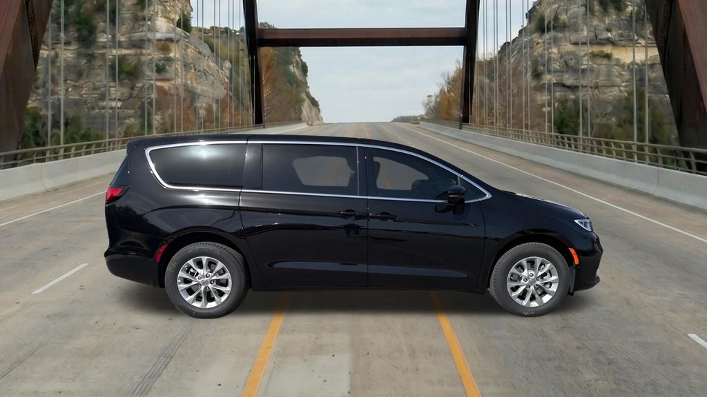2025 Chrysler Pacifica Select - Photo 11
