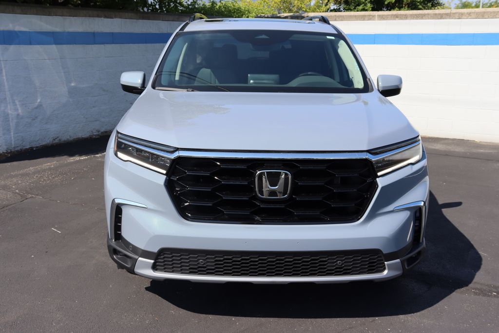 2025 Honda Pilot Touring 8