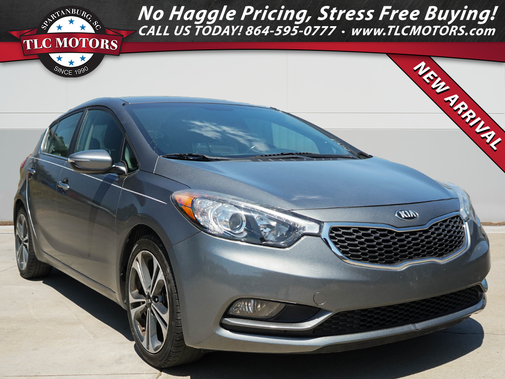 Gray (Graphite Steel Metallic) 2016 Kia Forte5 EX Hatchback Front-Wheel Drive 6-Speed Automatic