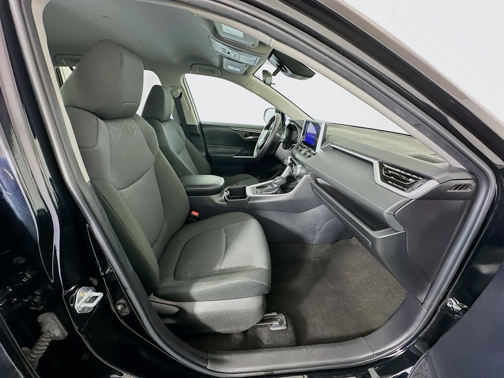 Thumbnail: 2024 Toyota RAV4 - 28