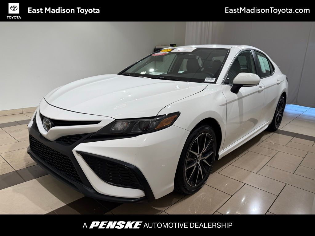 2023 Toyota Camry SE -
                Madison, WI