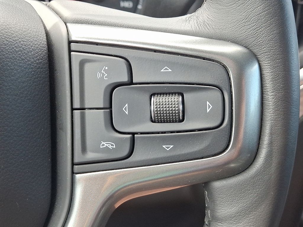 Thumbnail: 2020 Chevrolet Silverado 1500 - 22