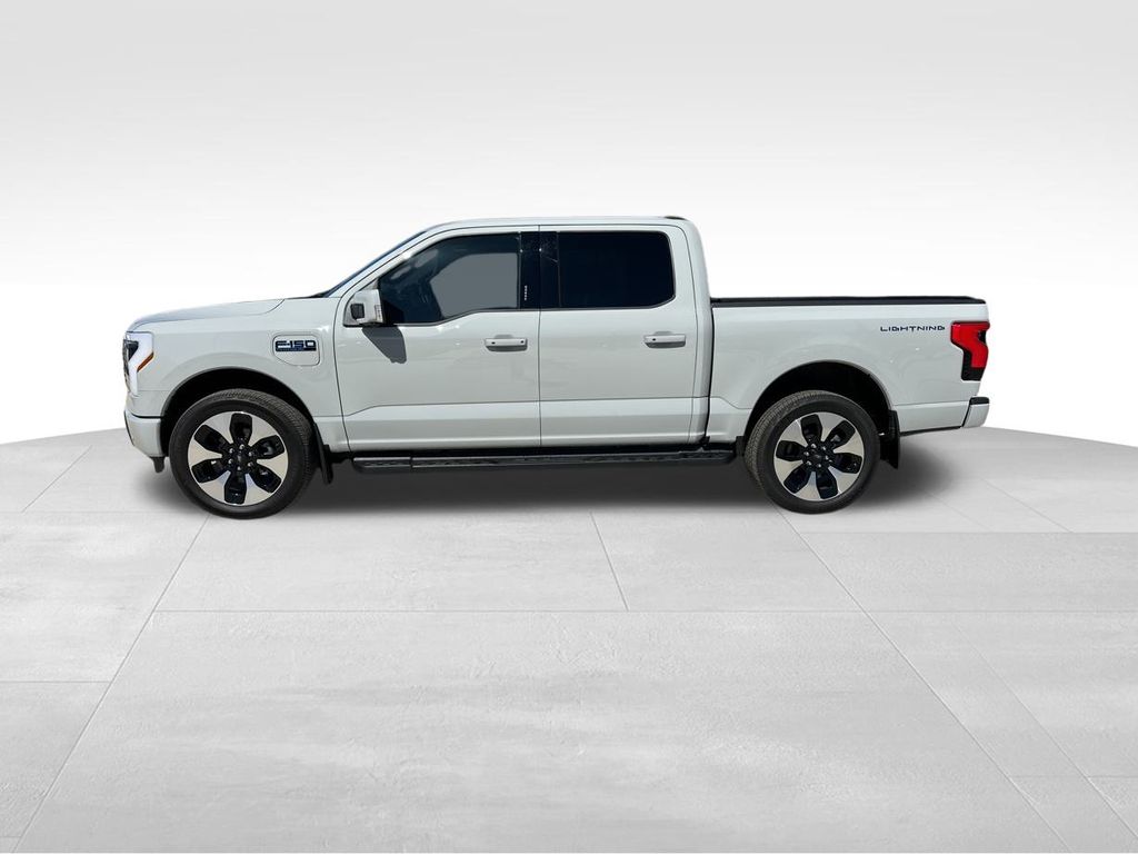2024 Avalanche Ford F-150 Lightning Platinum AWD Truck