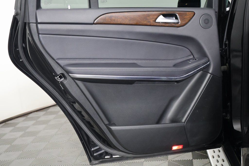 Thumbnail: 2019 Mercedes-Benz GLS - 14