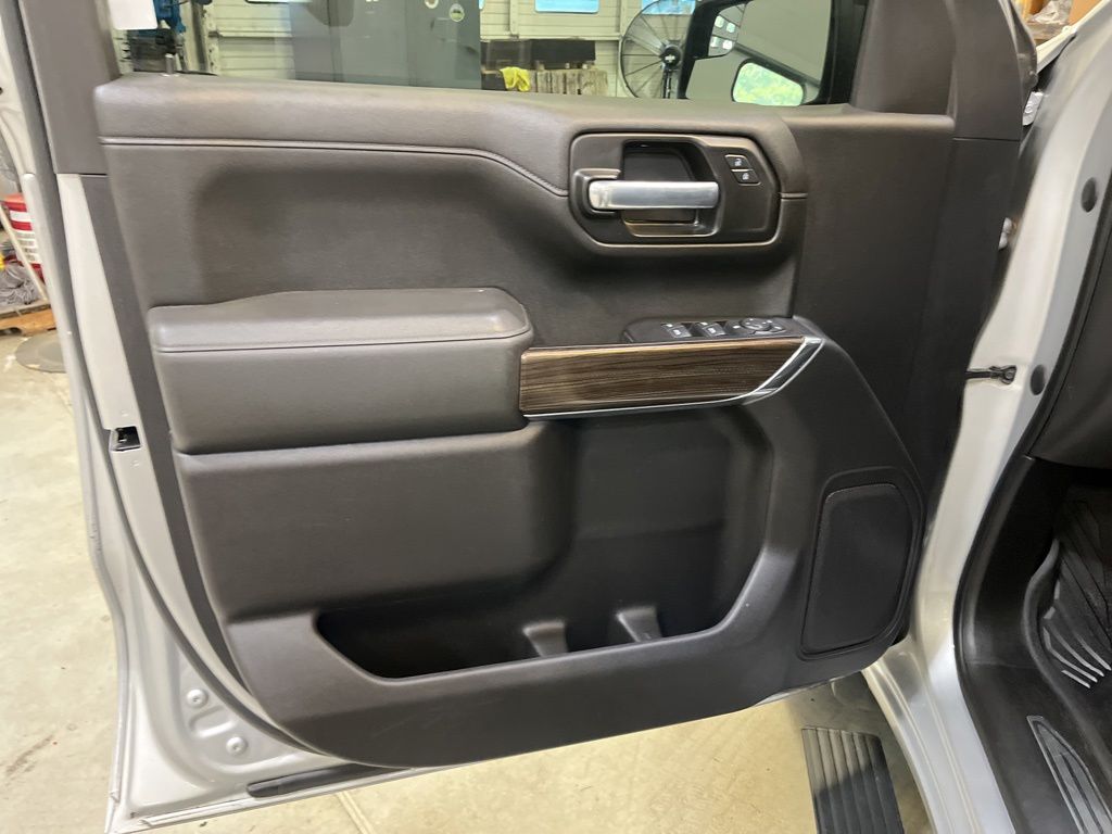Used 2021 Silver Chevrolet RST image 12