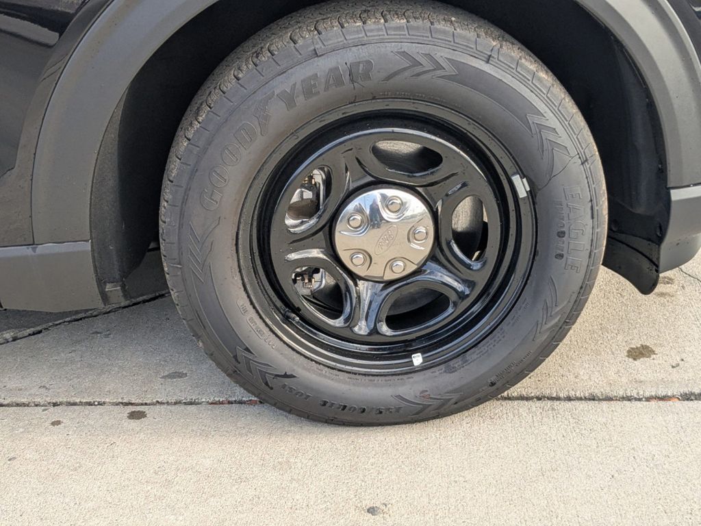 2025 Ford Police Interceptor Utility 