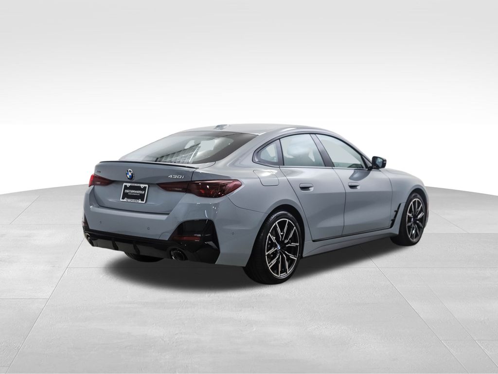 Thumbnail: 2026 BMW 4 Series - 5