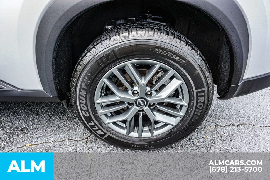 Used 2024 Silver Nissan S image 16
