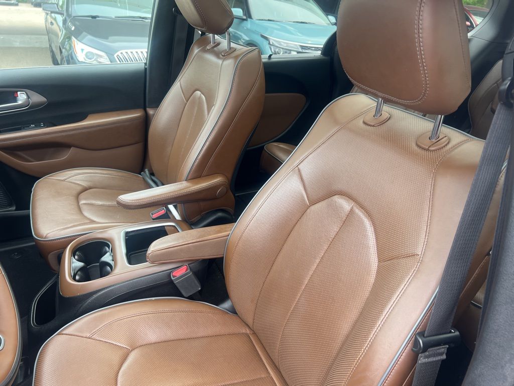 2018 Chrysler Pacifica Limited photo