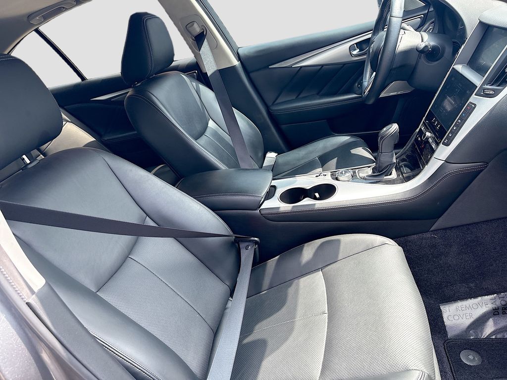 Used 2023 Gray INFINITI LUXE image 30