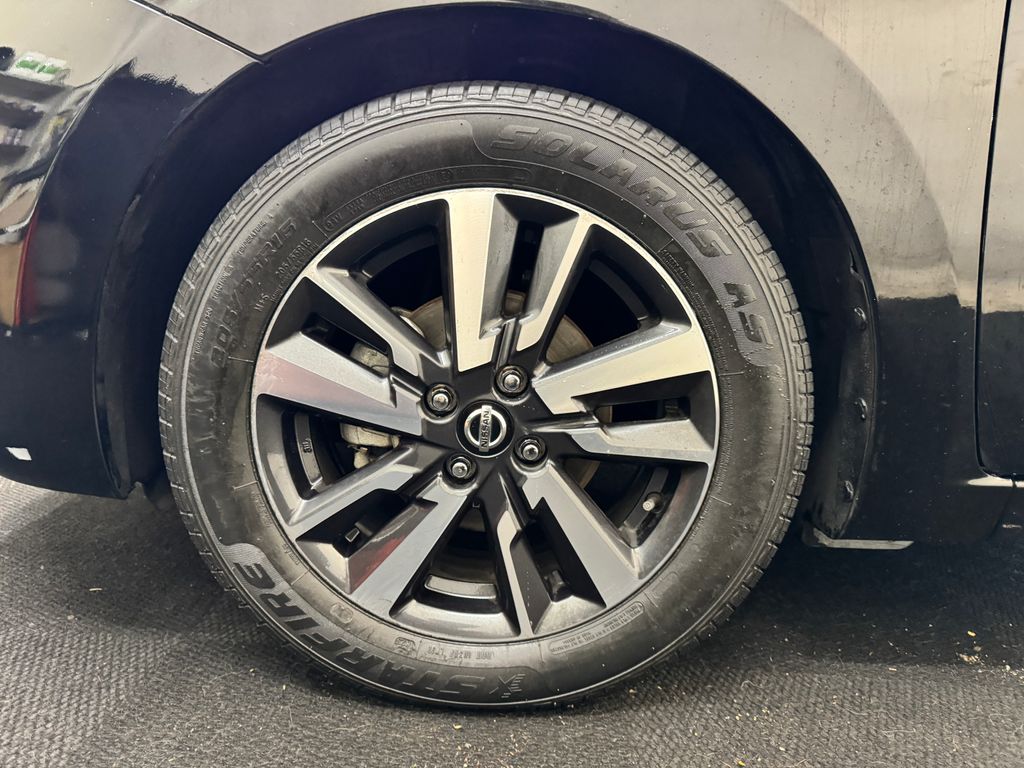 2021 Nissan Versa 1.6 SV