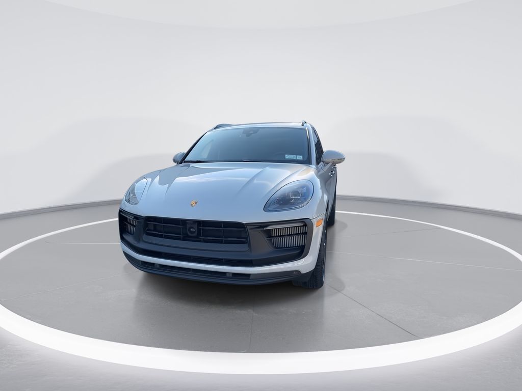 Thumbnail: 2024 Porsche Macan - 3