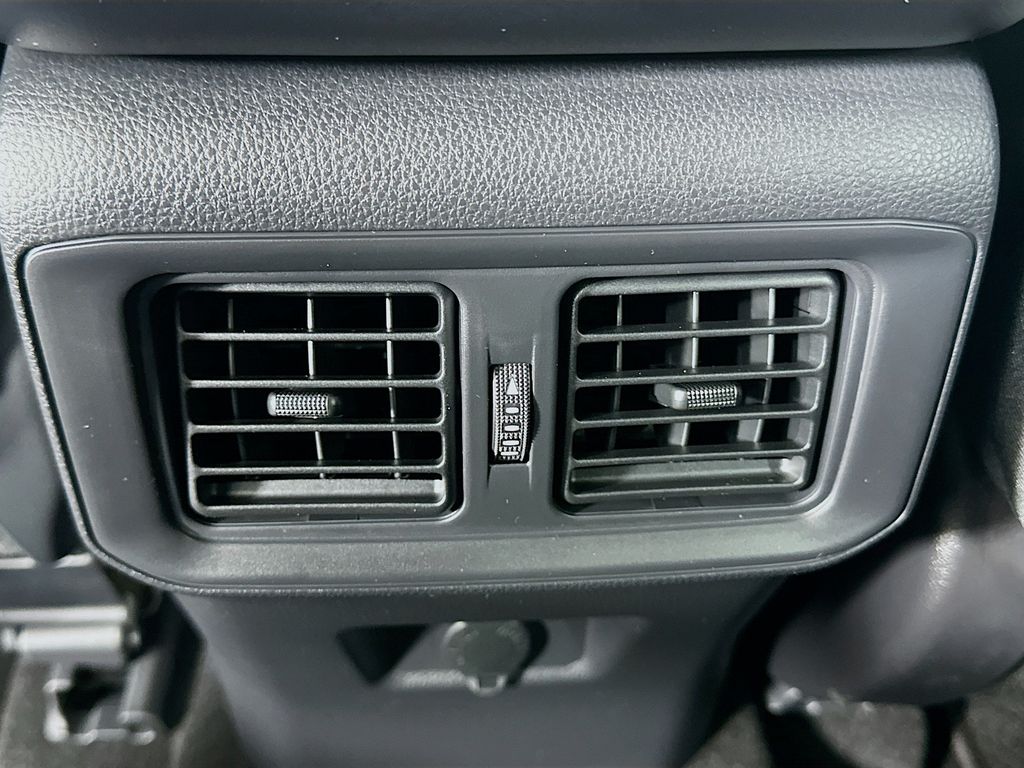 Thumbnail: 2025 Toyota RAV4 - 25