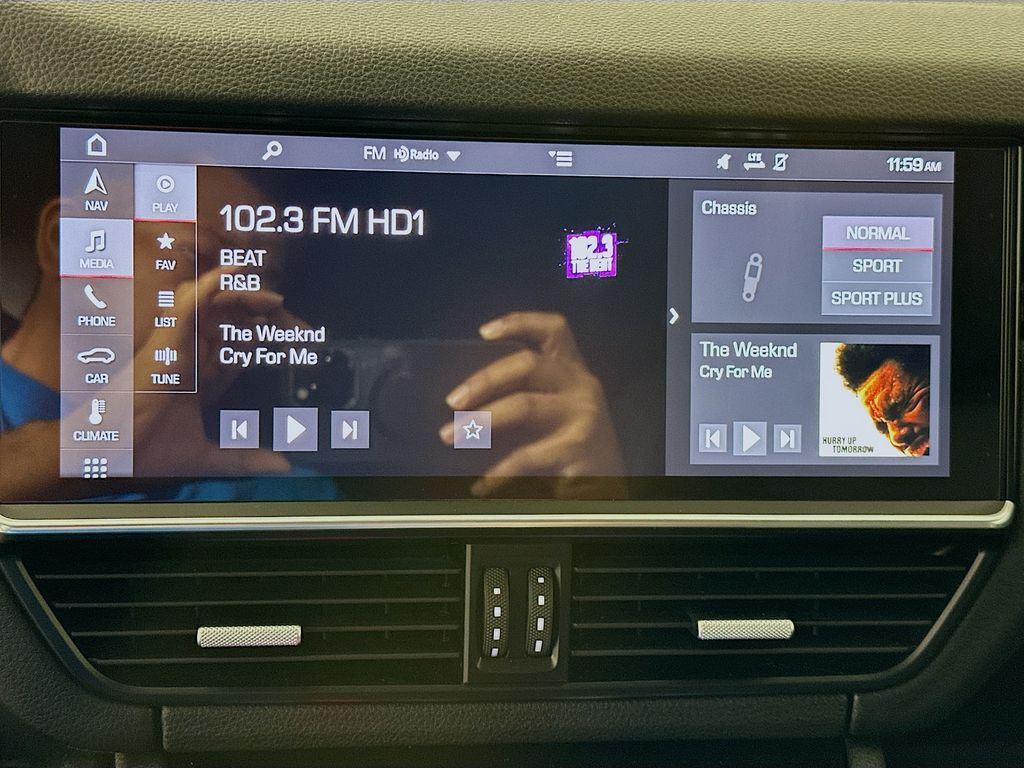 Thumbnail: 2019 Porsche Cayenne - 15