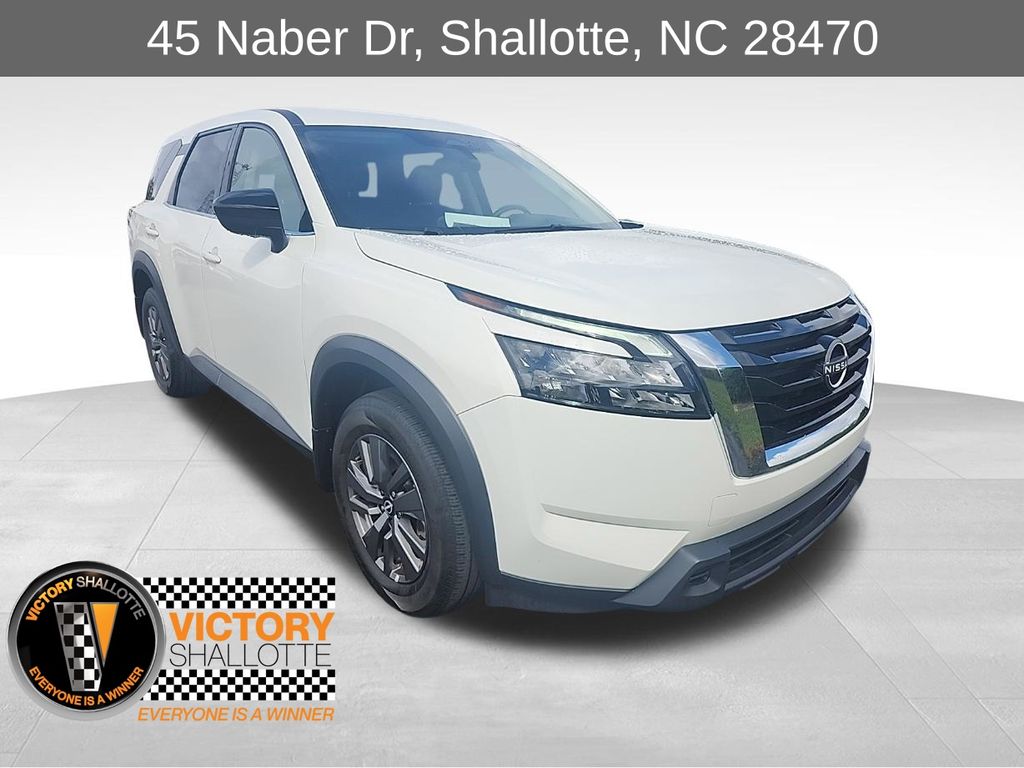 2025 Nissan Pathfinder S FWD
