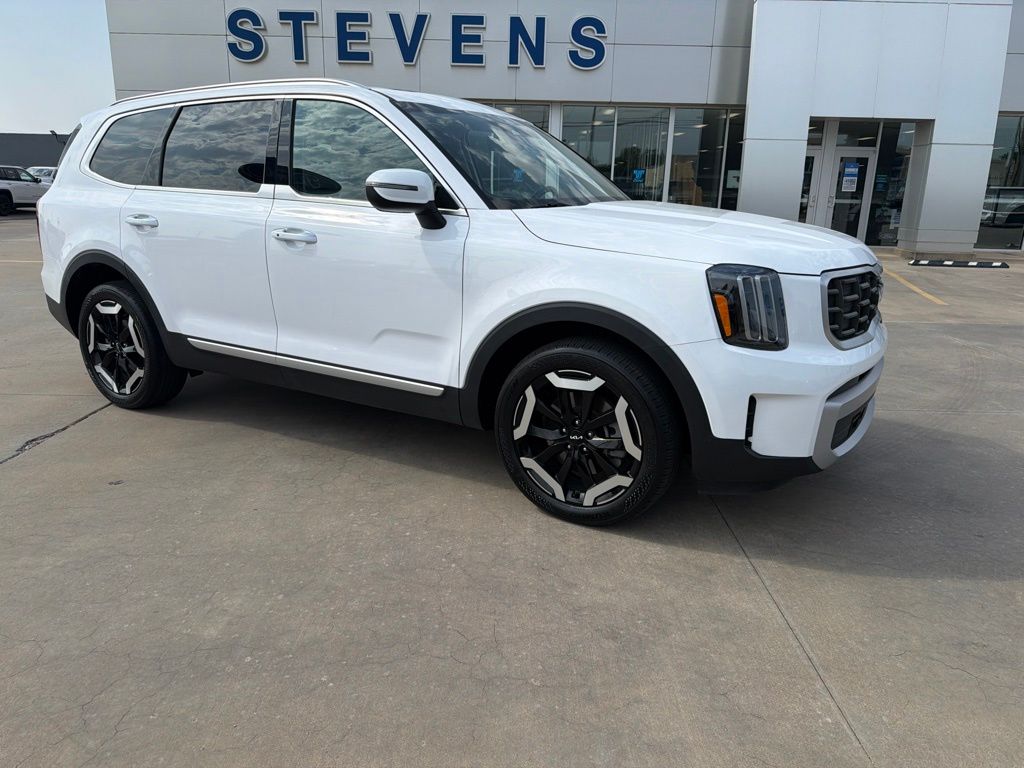 Glacial White Pearl 2025 Kia Telluride SUV / Crossover Front-Wheel Drive 8-Speed Automatic