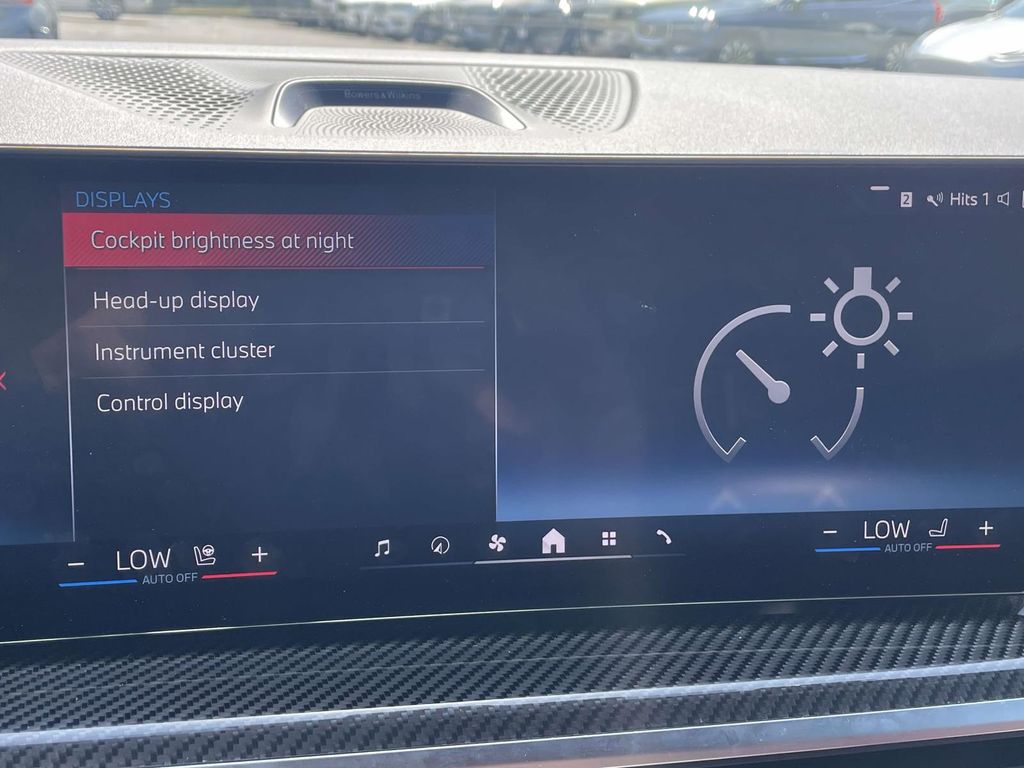 Used 2025 Blue BMW M60i image 31