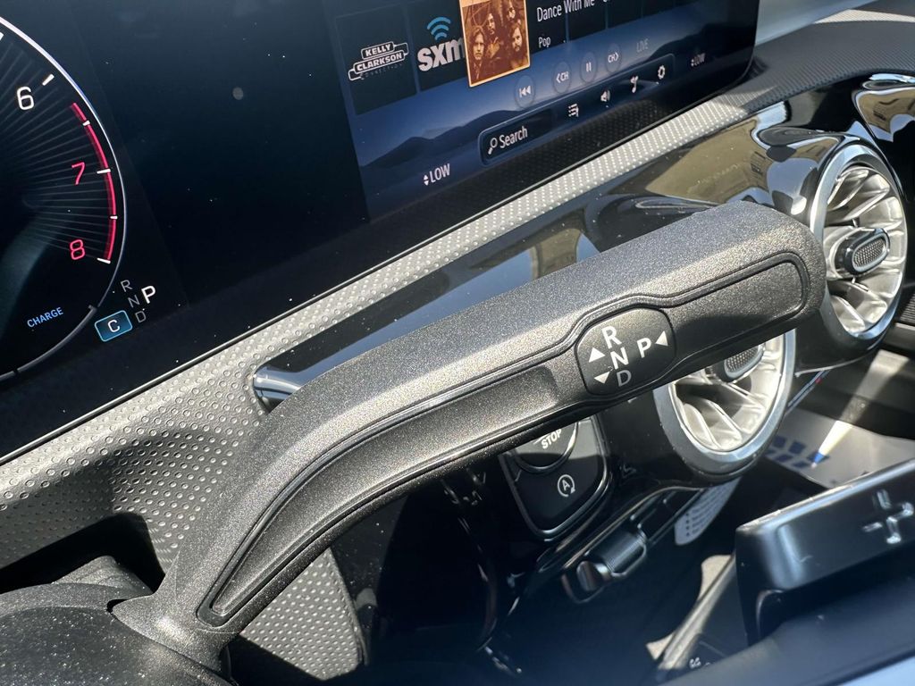 2025 Mercedes-Benz CLA 250 23