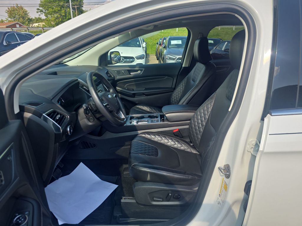 2024 Ford Edge Titanium - 9