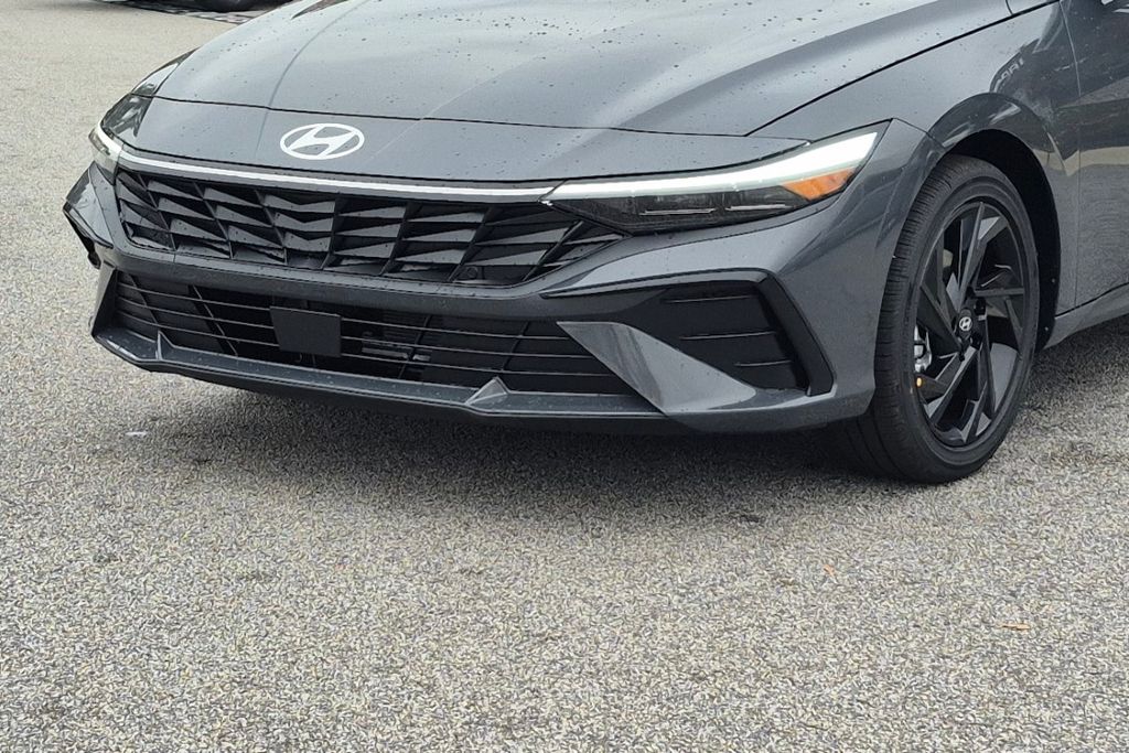 New 2026 Gray Hyundai SEL Sport Plus image 10