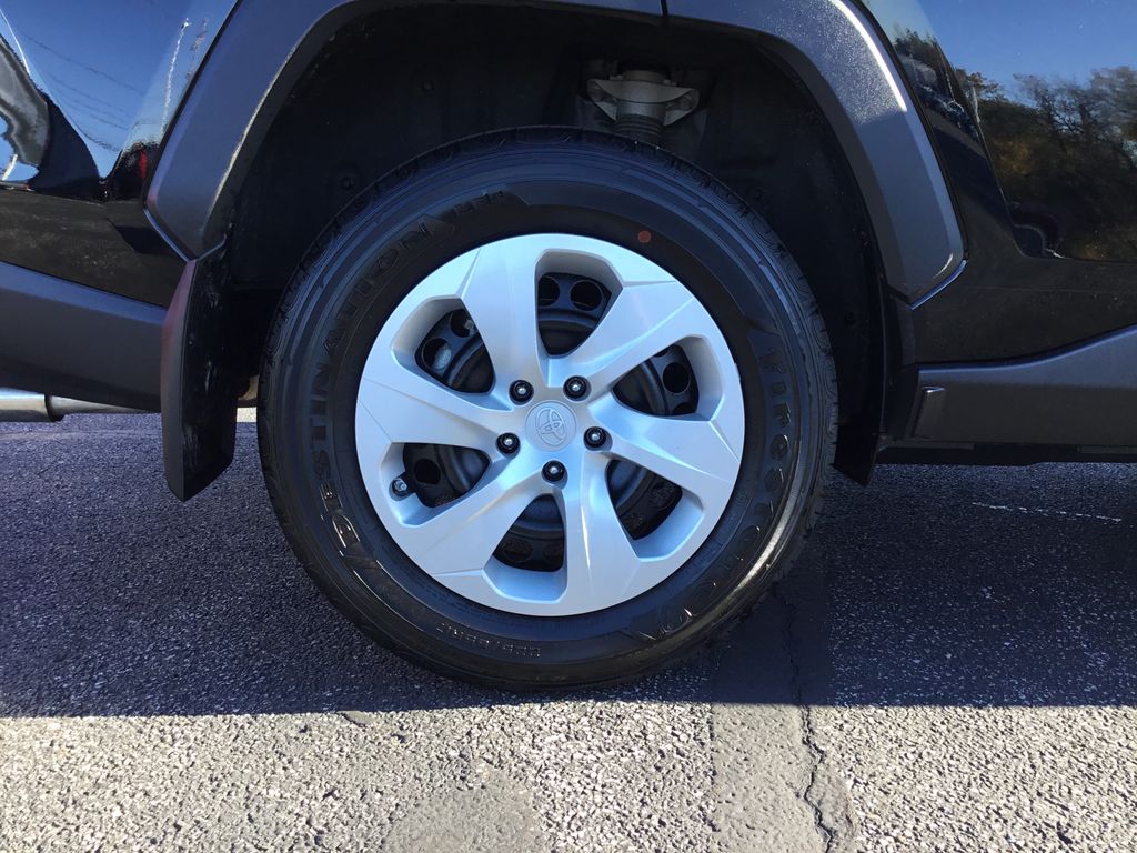 Thumbnail: 2023 Toyota RAV4 - 12