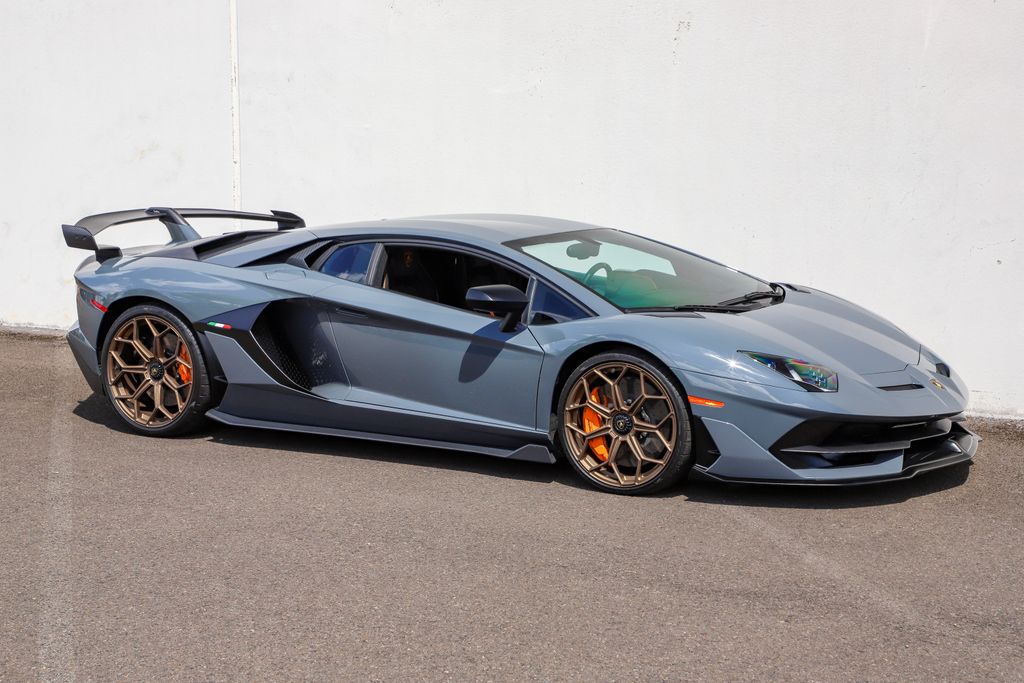 Grigio Telesto Pearl 2019 Lamborghini Aventador Coupe All-Wheel Drive 7-Speed Automatic