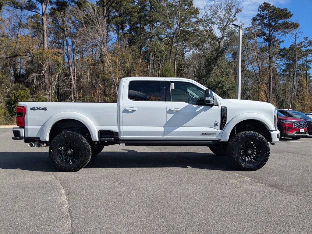 2026 Ford F-250 Super Duty Black Widow